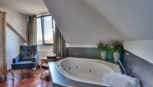 Luxus Suite